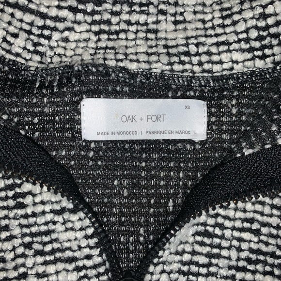 Oak and fort sweater - Picture 2 of 2